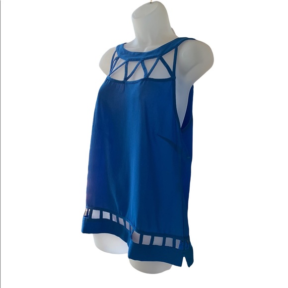 Pistachio Top Blue Sleeveless With Lots of Geometric Cutouts Size Large - Picture 4 of 9